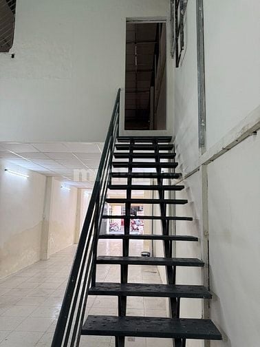 Cho thuê nguyên căn mặt tiền hẻm 10m, Trường Chinh, TB, 4mx21m, 1 lầu