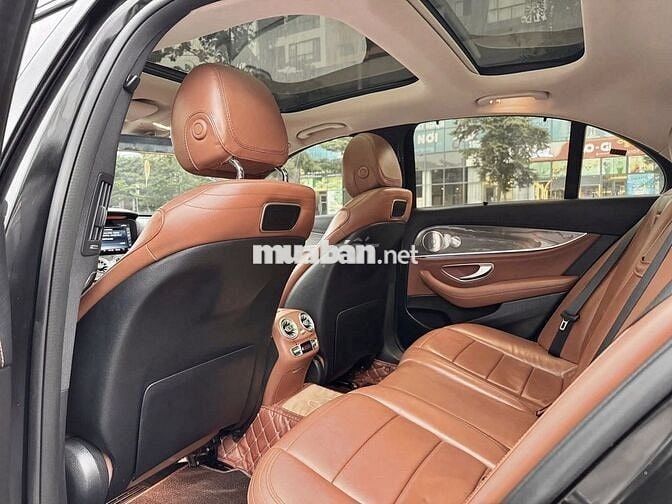 MERCEDES BENZ E300 AMG 2019 Xe Lướt Đẹp Có Trả Góp