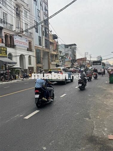 Bán Nhà Mặt Tiền Lạc Long Quân, Tân Bình - CÓ THANG MÁY – 6 TẦNG