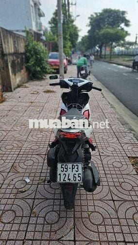 Xe máy Honda Air Blade 125 trắng đỏ 2020