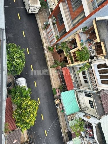 Bán nhà CHDV 5 tầng  mặt tiền Nguyễn Trường Tộ Q. Tân Phú giá 9.6 tỷ