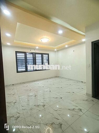 Nhà mặt tiền đường sầm uất 6 x 20 có 6pn 6wc sân thượng