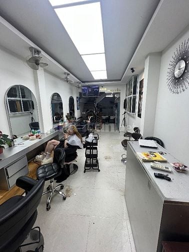 Chính chủ cần bán gấp nhà mặt ngõ kinh doanh