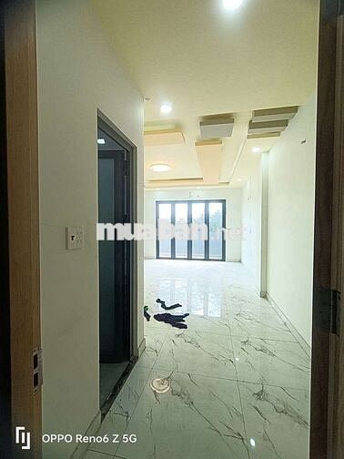 Nhà mặt tiền đường sầm uất 6 x 20 có 6pn 6wc sân thượng