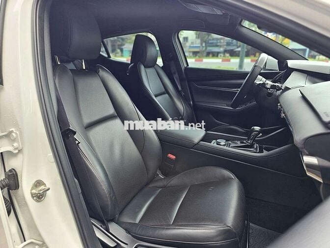 MAZDA 3 1.5  SPORT LUXURY SX 2023 ODO 32.000 KM