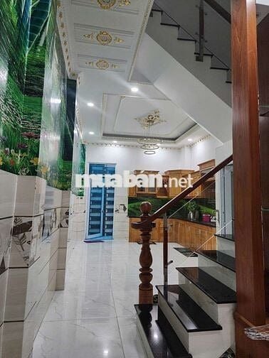 Nhà đẹp 4 x 17 có 5pn 6wc sân thượng