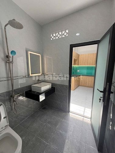 🏡 Nhà ở ngay cổng trường TH LÊ VĂN VIỆT Q.9 