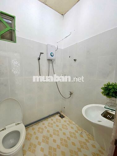 Cho thuê Studio 25m2 có Cửa sổ trời ở Đường số 81, Tân Quy, Quận 7