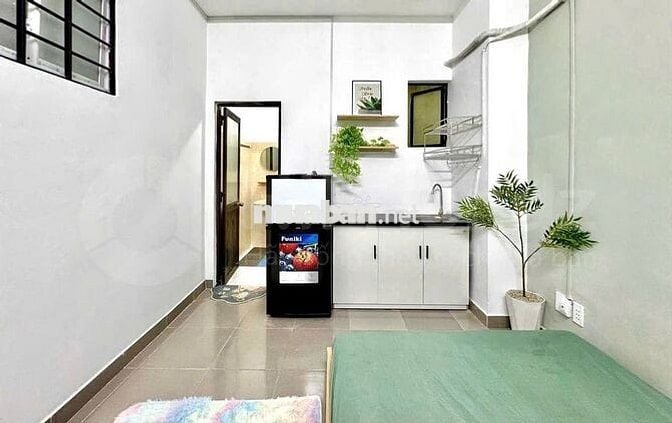 Phòng trọ rộng 25m2 cửa sổ thoáng full nội thất ở Lê Văn Sỹ Quận 3