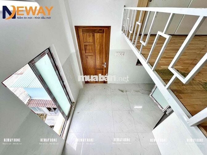 PHÒNG GÁC CAO MỚI 100%  SẴN MÁY LẠNH BANCOL/CỬA SỔ_QUA HUIT TẦM 10P