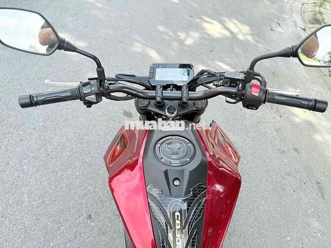Bán HONDA CB300R thailan siu cọp ODO6k