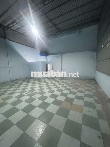 Xưởng cho thuê An Sương hóc môn DT 171m giá 10tr