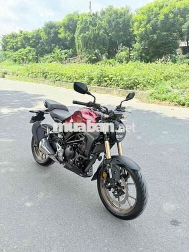 Bán HONDA CB300R thailan siu cọp ODO6k