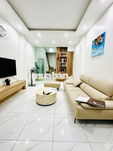 Hiếm lắm ạ, nhỉnh 12 tỷ có nhà 6 tầng TM ngõ 2 ô tô ở Lạc Long Quân