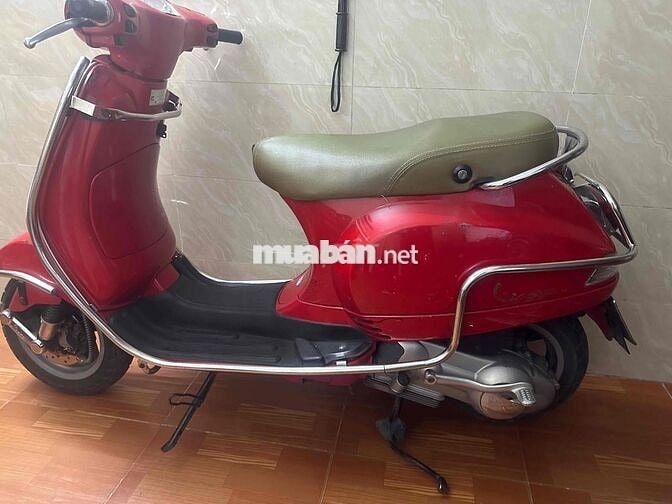 vec pa đời cao chân chống điện