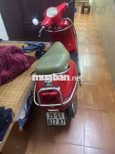 vec pa đời cao chân chống điện