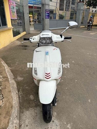 Bán Vespa sprint 2018 kí công chứng uỷ quyền