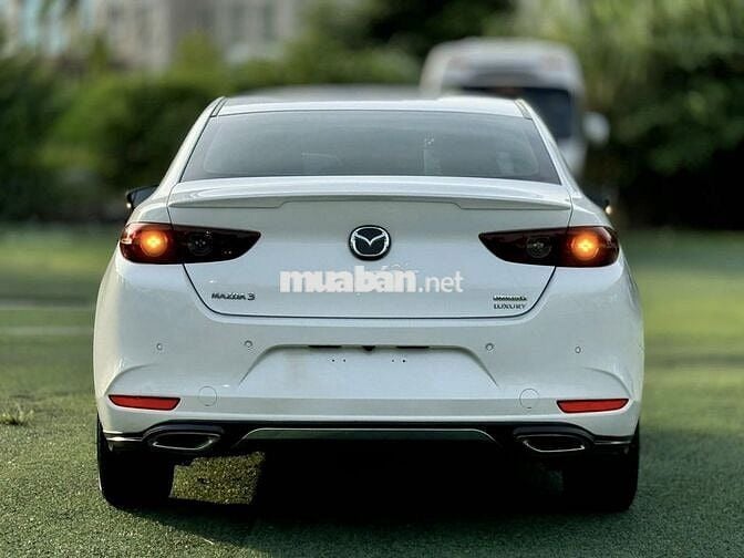 Mazda 3 2024 1.5L Luxury - 27,000 km siêu mới.