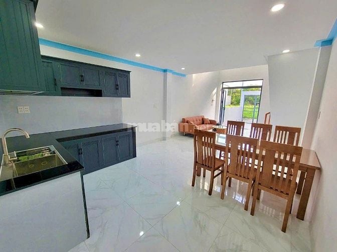 Chủ cần bán nhà 1 trệt 1 lầu 86m2 gồm 3PN 2WC giá 1,9 tỷ Có SHR 