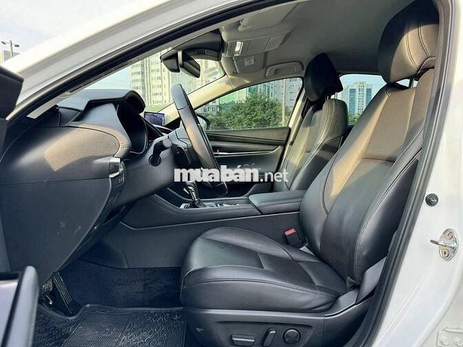 Mazda 3 2024 1.5L Luxury - 27,000 km siêu mới.