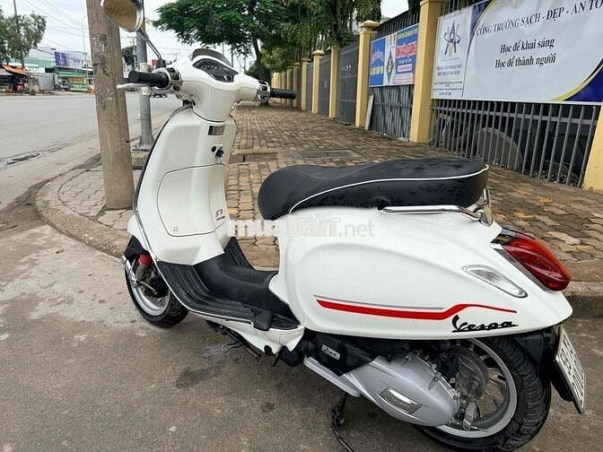 Bán Vespa sprint 2018 kí công chứng uỷ quyền