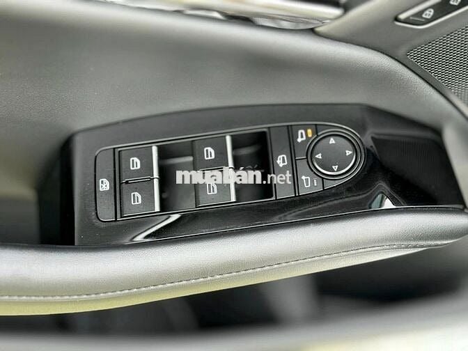 Mazda 3 2024 1.5L Luxury - 27,000 km siêu mới.