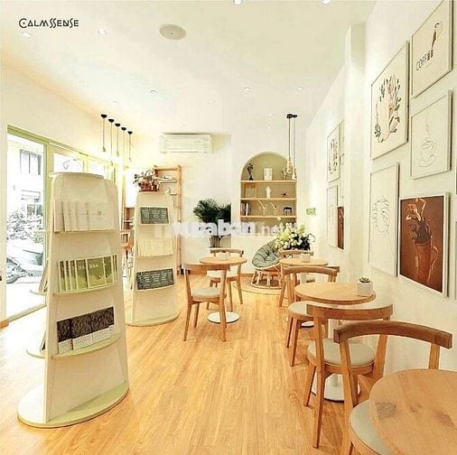 CHO THUÊ NHÀ MT SƯ VẠN HẠNH Q10, DT NGANG 10M, TRỆT 3 LẦU, GIÁ 50TR