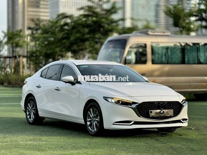 Mazda 3 2024 1.5L Luxury - 27,000 km siêu mới.