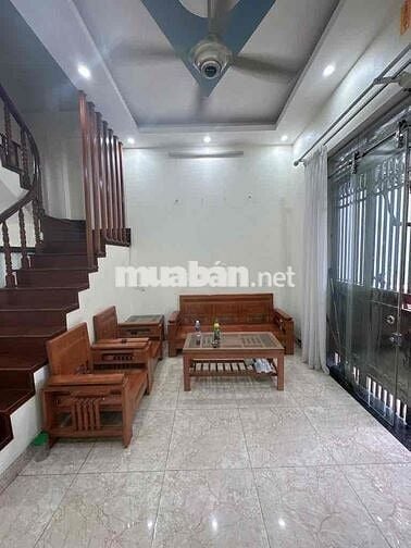 BÁN NHÀ GIÁ RẺ NHẤT NGỌC THUỴ - LONG BIÊN - 38M XÂY 4 TẦNG MT 4.7M