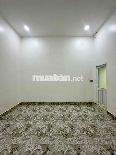 Nhà cho thuê: Trung tâm phố( có mt kinh doanh)