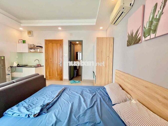 CH STUDIO BAN CÔNG NỘI THẤT XỊN SÒ NGAY TRỤC PHAN XÍCH LONG