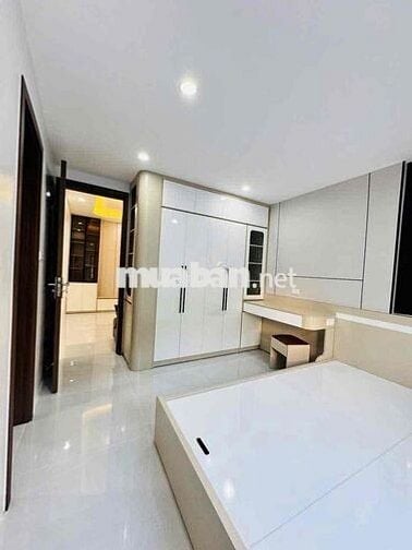 TT BỘ GIAO THÔNG VẬN TẢI 95m x 3 ngủ riêng biệt,full nội thất - 4.8ty