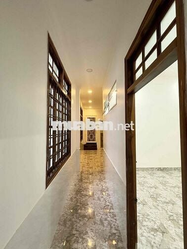 Nhà cho thuê: Trung tâm phố( có mt kinh doanh)