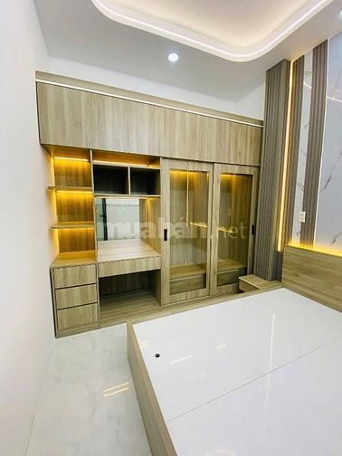 Nhà chính chủ đường Cống Lở, Tân Bình. Khúc giao Phan Huy Ích - 2,290