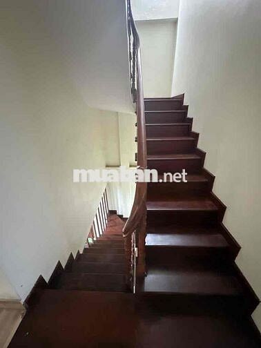 BÁN NHÀ GIÁ RẺ NHẤT NGỌC THUỴ - LONG BIÊN - 38M XÂY 4 TẦNG MT 4.7M