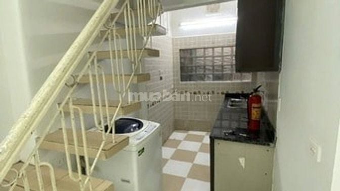 Cho thuê nhà trong khuôn viên biệt thự Pháp cổ 49A Hàng Bài,Hoàn Kiếm