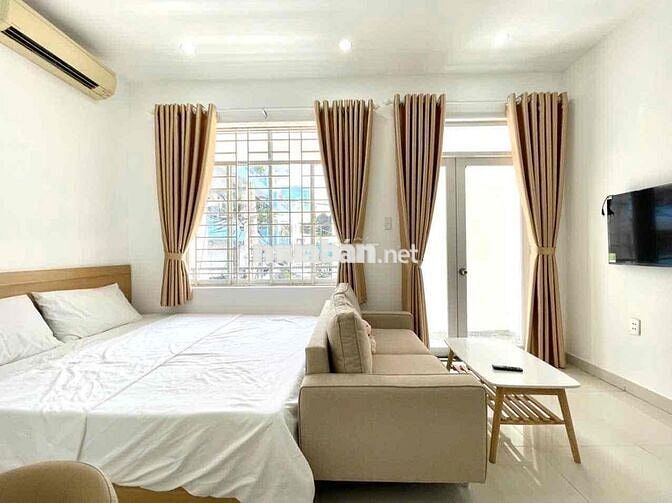 Căn Hộ Bình Thạnh Bancong,xa bếp,full nội thất gần Hàng Xanh, Q1,Q2
