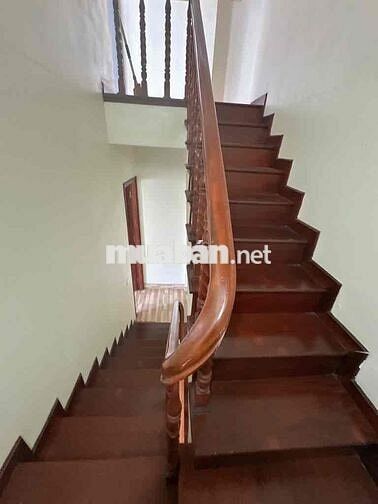 BÁN NHÀ GIÁ RẺ NHẤT NGỌC THUỴ - LONG BIÊN - 38M XÂY 4 TẦNG MT 4.7M