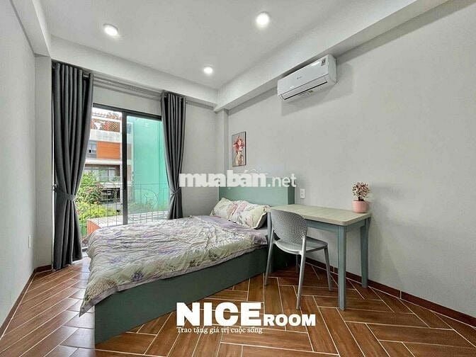 CĂN HỘ FULL NỘI THẤT- BAN CÔNG NGAY NGÃ TƯ PHÚ NHUẬN