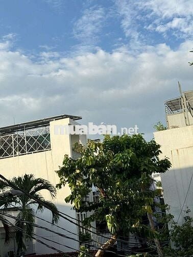 CHO THUÊ PHÒNG TRỌ STUDIO BAN CÔNG TÁCH BẾP NGAY TRUNG TÂM TÂN BÌNH