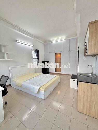 Phòng Studio cửa sổ lớn, Full nội thất, thang máy, gần chợ Bà Chiểu