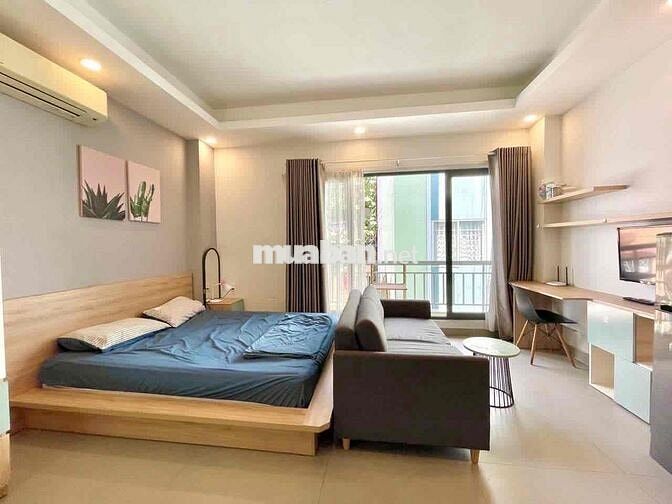 CH STUDIO BAN CÔNG NỘI THẤT XỊN SÒ NGAY TRỤC PHAN XÍCH LONG