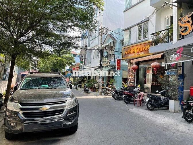 Mặt Tiền Ngã 3 Cù Lao và Hoa Lan Ngang 5m có 3 lầu Kinh Doanh Tự Do