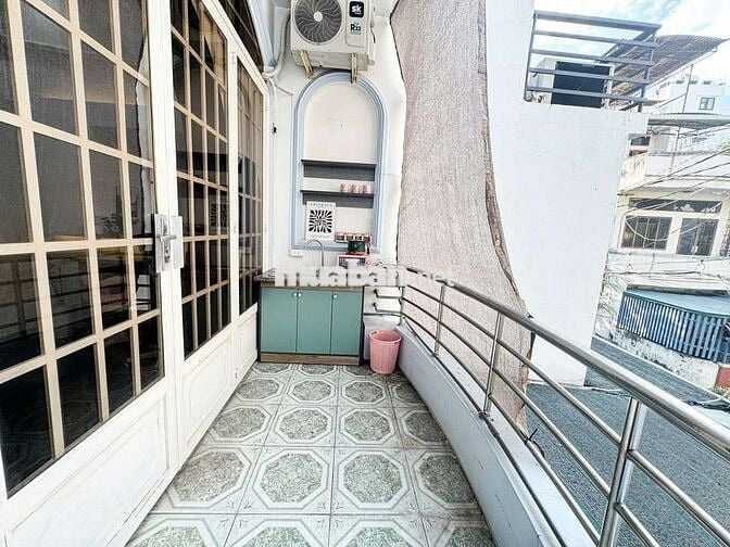 CHO THUÊ PHÒNG TRỌ STUDIO BAN CÔNG TÁCH BẾP NGAY TRUNG TÂM TÂN BÌNH