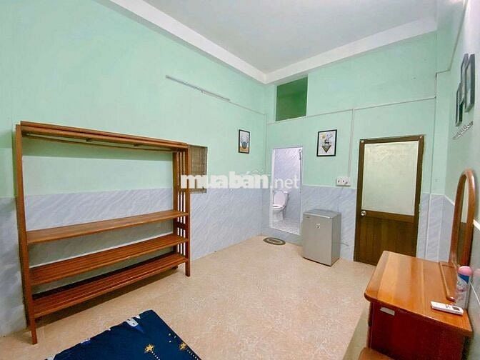 Phòng máy lạnh Xô Viết Nghệ Tĩnh p21 Bình Thạnh gần ngã Tư Hàng Xanh