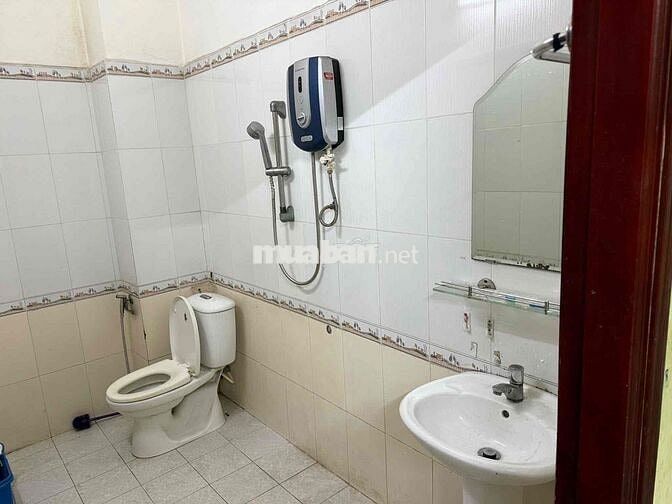 Cho thuê nhà nguyên căn (nhà trống, kiệt đường nhựa 5m, đi 2 phút đến