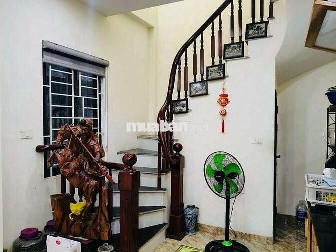 CẦN BÁN NHÀ ĐA SĨ , KIẾN HƯNG , HÀ ĐÔNG , HÀ NỘI ,   LÔ GÓC