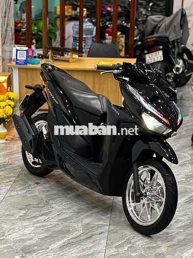 Xe máy Honda Vario 150 Smartkey đen kiểng nét căng