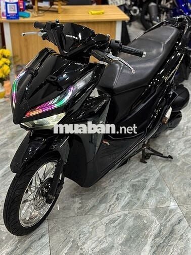 Xe máy Honda Vario 150 Smartkey đen kiểng nét căng
