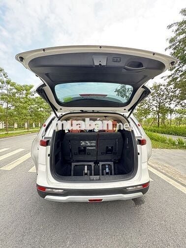 Kia Carnival Signature 2.2D 2022 model 2023